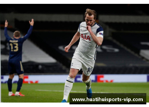 足球明星转会市场：球员价值飙升与俱乐部角逐